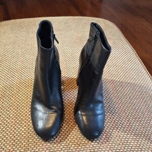 Gianni Bini Black Leather Ankle Booties
